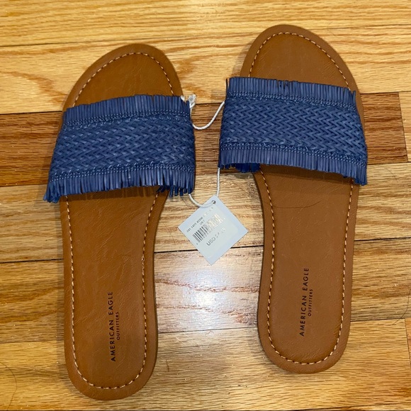 AEO - sandals - Picture 1 of 3